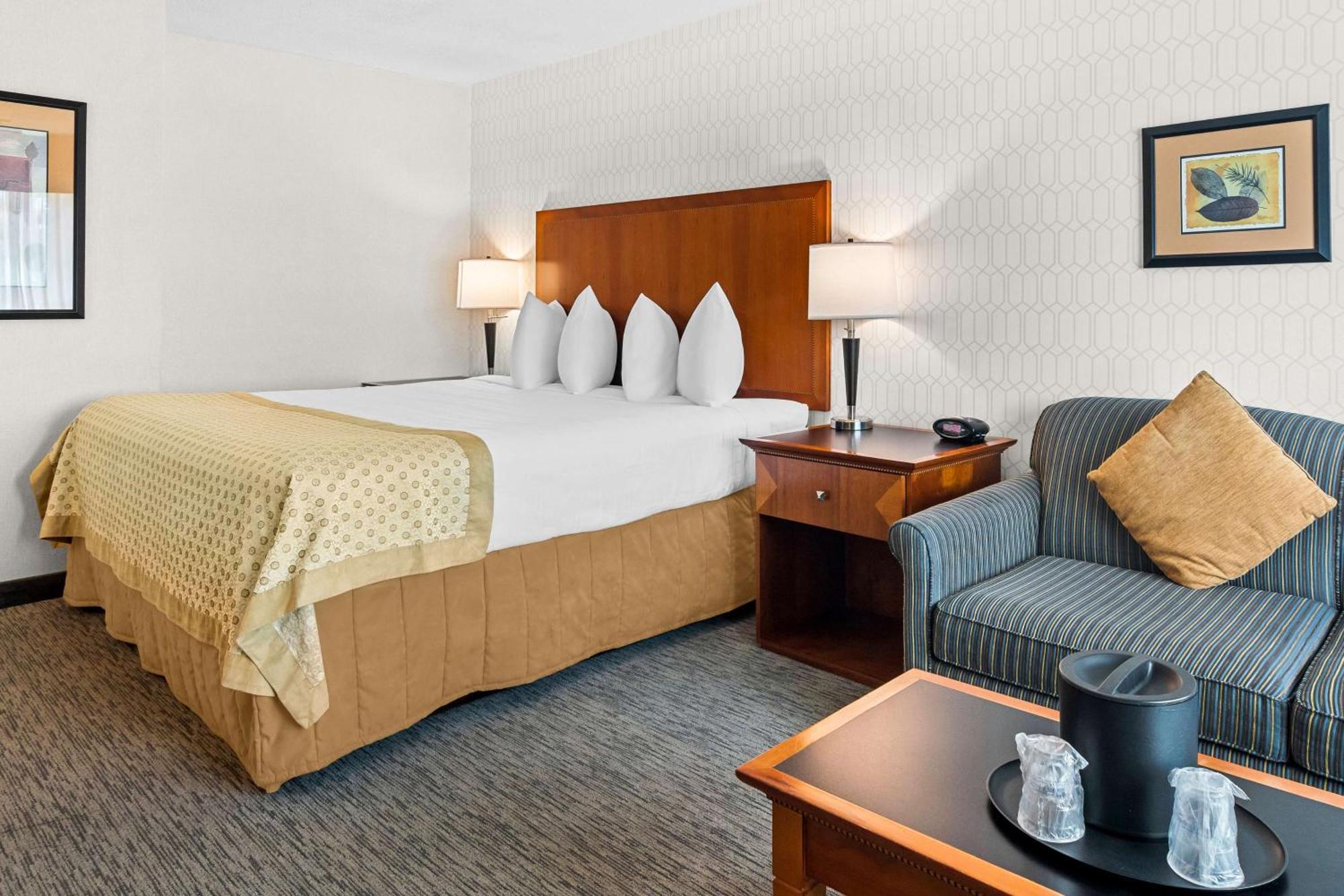Best Western Plus Langley Inn Bagian luar foto