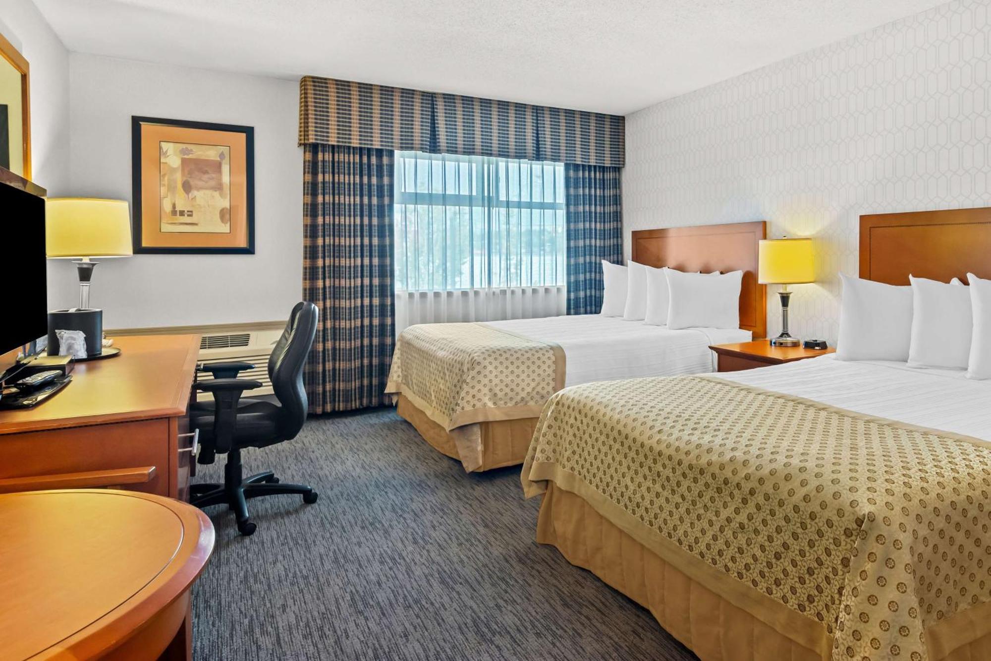 Best Western Plus Langley Inn Bagian luar foto