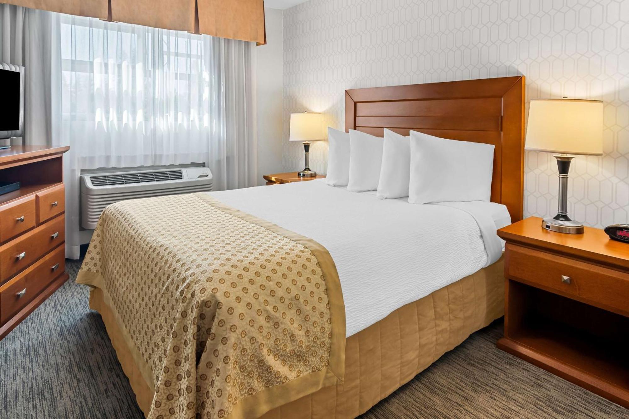 Best Western Plus Langley Inn Bagian luar foto