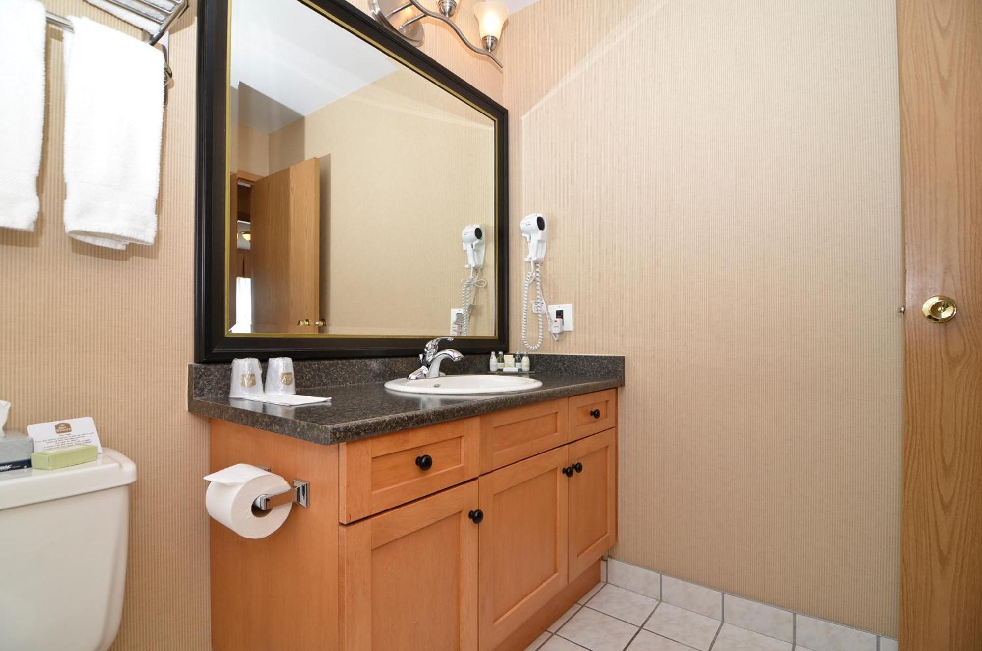 Best Western Plus Langley Inn Bagian luar foto